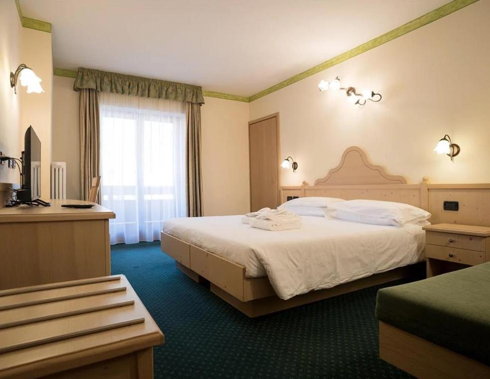 Hotel Crepei بوتسا دي فاسّا المظهر الخارجي الصورة